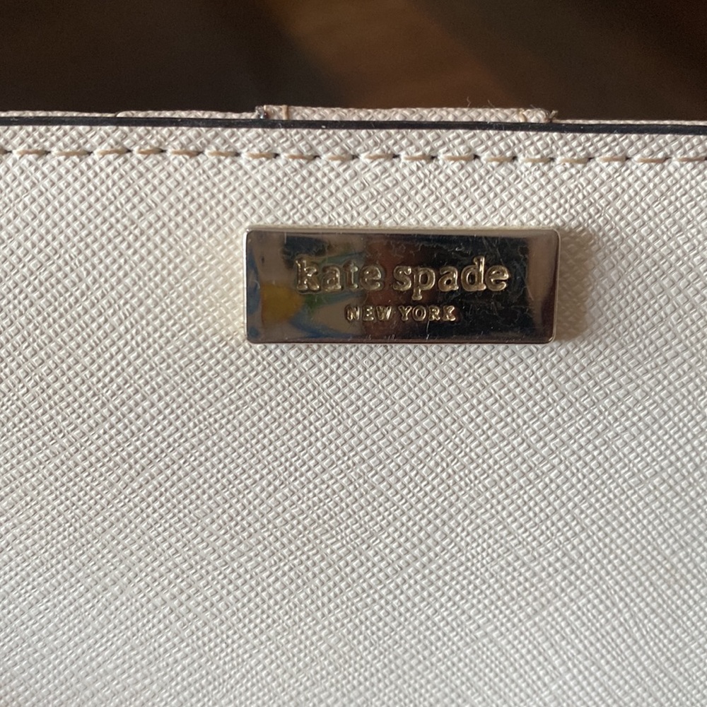 Kate Spade Wallet - Picture 6 of 6